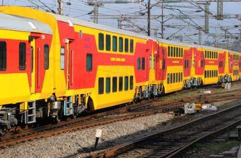 jaipur delhi double decker train running latest news रेल यात्रियों के लिए राहत की खबर, फिर दौड़ेगी जयपुर-दिल्ली डबल डेकर ट्रेन