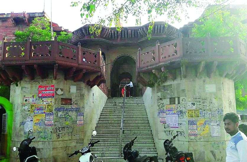 देश भर में भव्यता और नक्काशी का अद्भुत नमूना है सैपऊ महादेव मंदिर देश भर में भव्यता और नक्काशी का अद्भुत नमूना है सैपऊ महादेव मंदिर