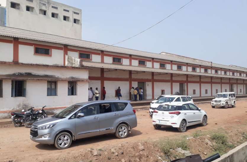 FCI : Miller fulfilling FCI standard by depositing in rice warehouse FCI : UP-Bihar का मोटिया चावल जमा कर FCI का मानक पूरा कर रहे मिलर , रीवा के अच्छे चावल को बाजार में बेच रहे