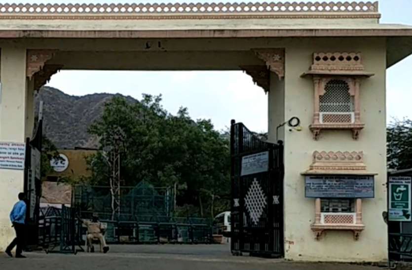 अभयारण्यों में प्रवेश हुआ महंगा अभयारण्यों में प्रवेश हुआ महंगा