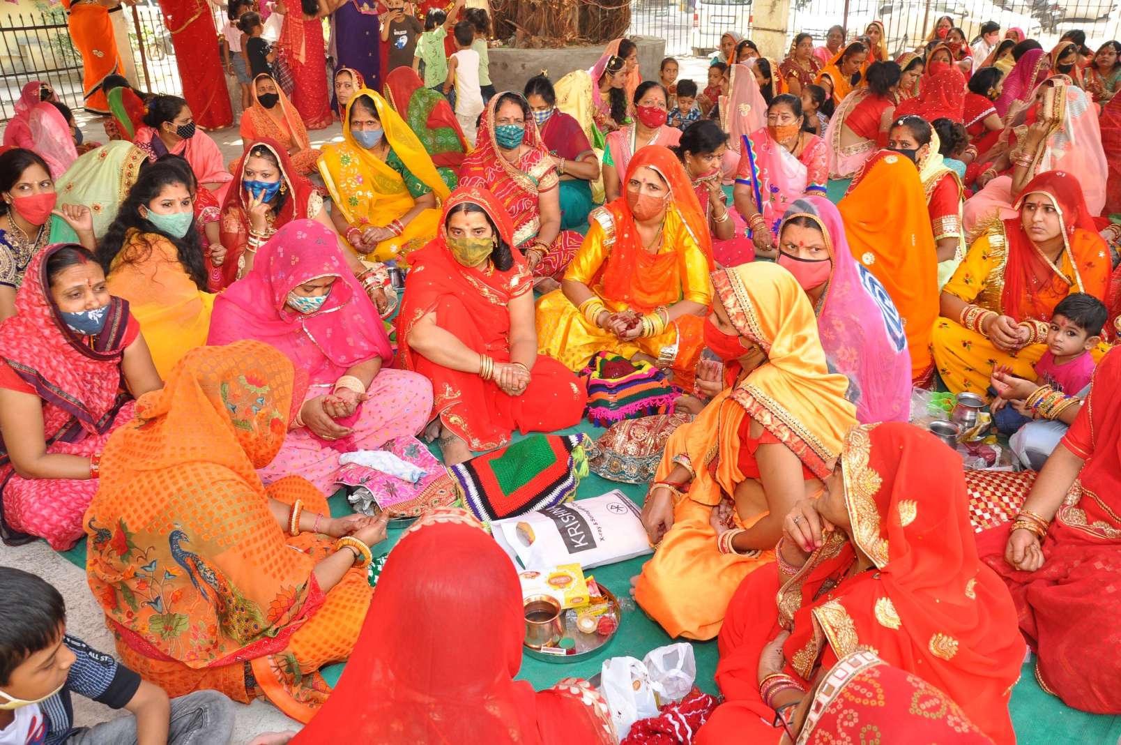 SURAT NEWS DAYRI: स्थापना दिवस पर डुमस तट की साफ-सफाई