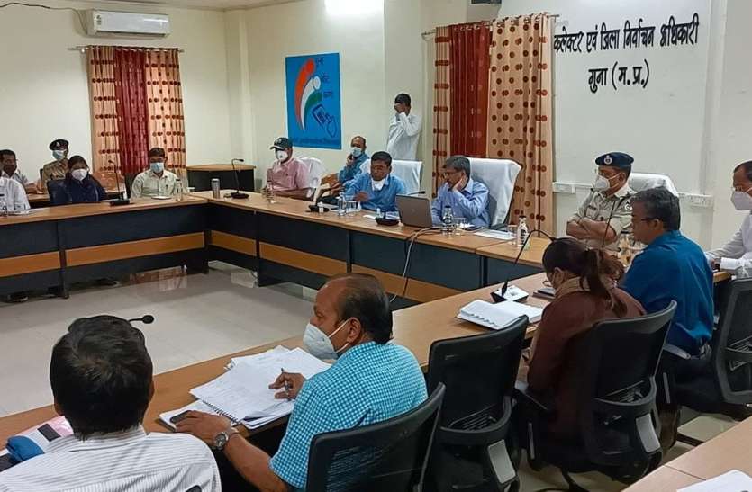 कोरोना की बढ़ी पाबंदियां, बाजार और डेयरियां आज से होंगी आठ बजे से बंद, आंगनबाडिय़ां भी रहेंगी बंद कोरोना की बढ़ी पाबंदियां, बाजार और डेयरियां आज से होंगी आठ बजे से बंद, आंगनबाडिय़ां भी रहेंगी बंद