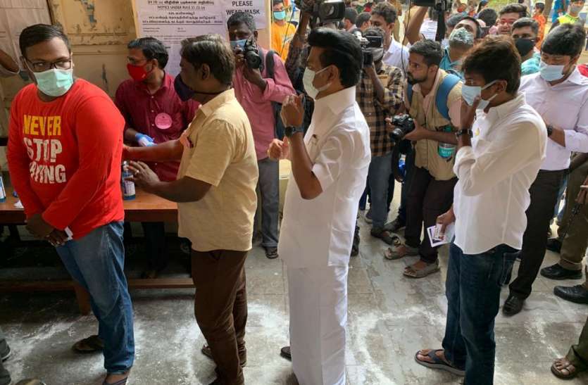 तमिलनाडु विधानसभा चुनाव, tamilnadu assembly election 2021, दो घंटे में 14 फीसदी मतदान तमिलनाडु विधानसभा चुनाव, tamilnadu assembly election 2021, दो घंटे में 14 फीसदी मतदान