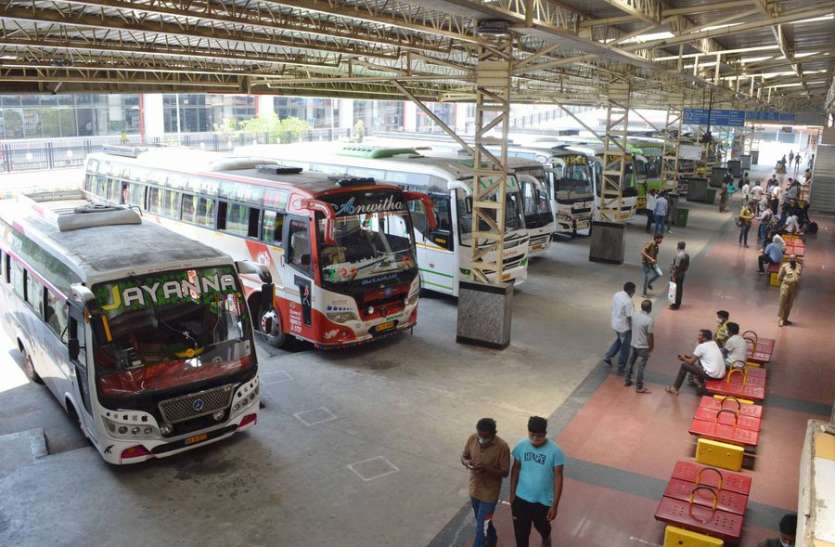 majestic_bus_stand_04.jpg परिवहन कर्मियों की हड़ताल से लोग हुए हलकान