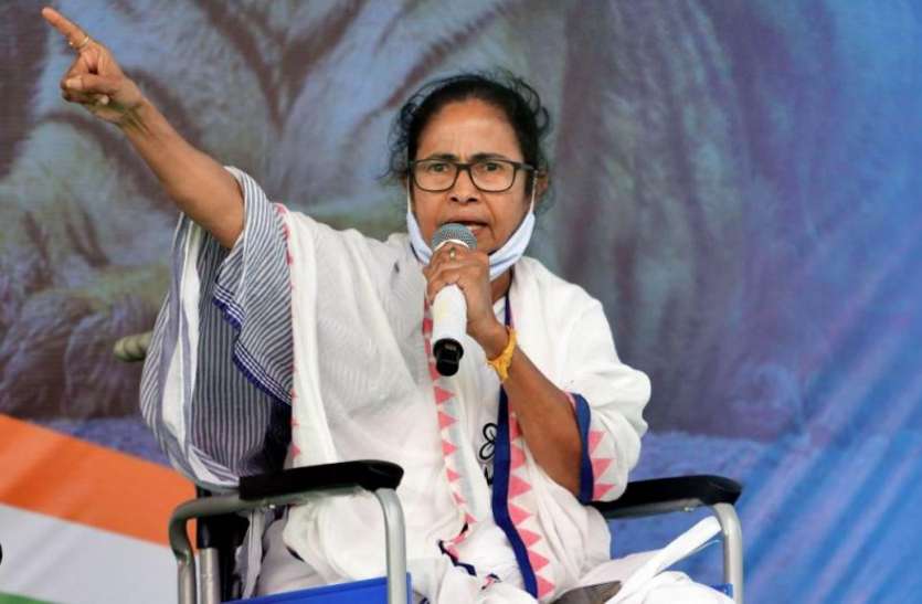 mamata.jpg West Bengal Assembly Elections 2021: चुनाव आयोग ने ममता बनर्जी को भेजा नोटिस, 48 घंटे में देना होगा जवाब