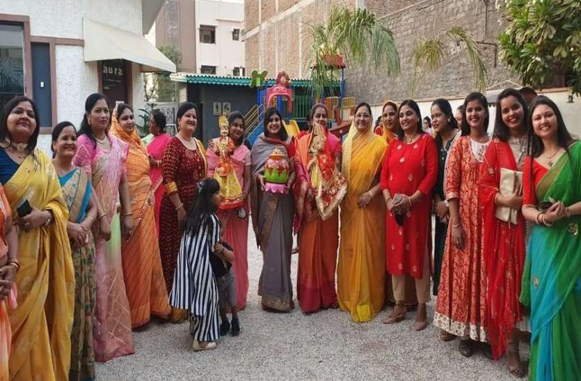ग़वर पूजन उत्सव में तीजणियों का उल्लास चरम पर ग़वर पूजन उत्सव में तीजणियों का उल्लास चरम पर