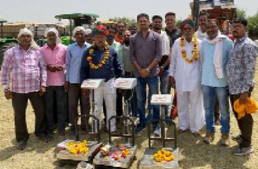 कई जगह चालू हुए खरीद केन्द्र, तुलाई शुरू कई जगह चालू हुए खरीद केन्द्र, तुलाई शुरू