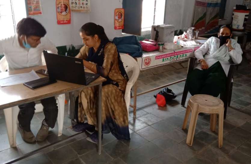 महिला चिकित्सक समेत 13 संक्रमित मिले महिला चिकित्सक समेत 13 संक्रमित मिले