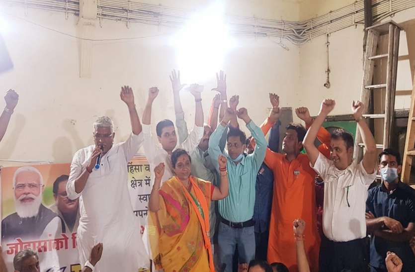 WEST BENGAL ASSEMBLY ELECTION 2021- 200 तृणमूल कार्यकर्ता भाजपा में शामिल WEST BENGAL ASSEMBLY ELECTION 2021- 200 तृणमूल कार्यकर्ता भाजपा में शामिल