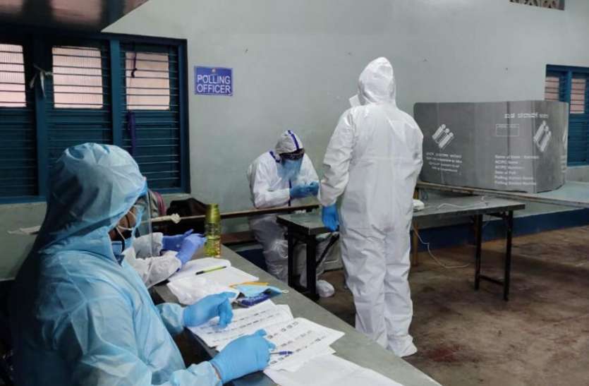 coronavirus.jpg यूपी पंचायत चुनाव: आखिर में कोरोना संक्रमित मरीज भी डाल सकेंगे वोट