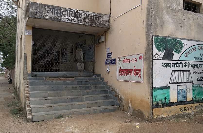 फीवर क्लिनीक में बड़ी जांच कराने वालों की संख्या फीवर क्लिनीक में बड़ी जांच कराने वालों की संख्या