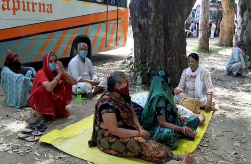muzaffarnagar.jpg कुंभ मेले पर पड़ी कोविड-19 की काली छाया, यूपी-उत्तराखंड के बॉर्डर पर रोके गए श्रद्धालु