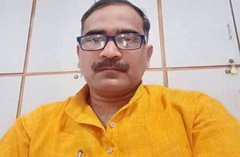 पंचायत चुनाव से पहले खूनी संघर्ष. प्रधान पद का चुनाव लड़ रहे प्रत्याशी की गोली मार कर हत्या पंचायत चुनाव से पहले खूनी संघर्ष, प्रधान पद का चुनाव लड़ रहे प्रत्याशी की गोली मार कर हत्या