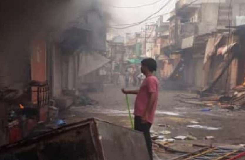 Communal Violence in Rajasthan, BJP takes on Gehlot Government छबड़ा सांप्रदायिक हिंसा: BJP ने साधा Gehlot सरकार पर निशाना, जानें क्या बताया 'बवाल' का कारण