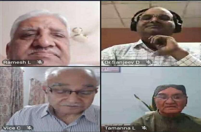 सिंधी भाषा-साहित्य के प्रचार-प्रसार के लिए समाज को एकजुट होने की जरूरत: पिंजानी सिंधी भाषा-साहित्य के प्रचार-प्रसार के लिए समाज को एकजुट होने की जरूरत: पिंजानी