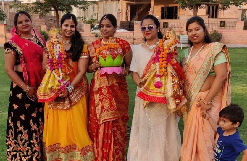 गवर पूजन में सजी गवर-ईसर की झांकियां, तीजणियों का उल्लास चरम पर गवर पूजन में सजी गवर-ईसर की झांकियां, तीजणियों का उल्लास चरम पर