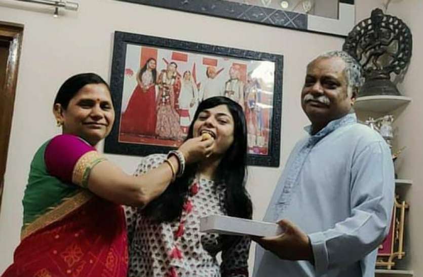 shanu_agarwal.jpg उदयपुर की शानू दो प्रयासों में हुई विफल फिर भी नहीं हुई निराश आखिर, बनी सिविल जज