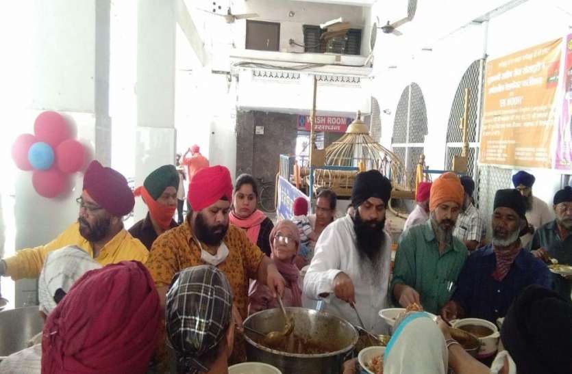 baisakhi significance 2021 :खालसा पंथ का साजना दिवस बैसाखी पर्व मनाया गया,पढ़िए पूरी खबर baisakhi significance 2021 :खालसा पंथ का साजना दिवस बैसाखी पर्व मनाया गया,पढ़िए पूरी खबर