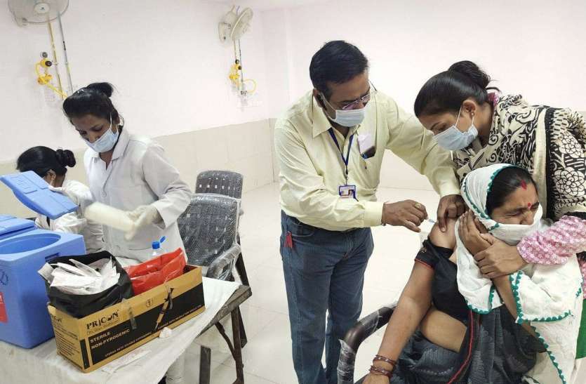 Corona Vaccine कोरोना से बचने के लिए हर वर्ष लेनी होगी वैक्सीन!
