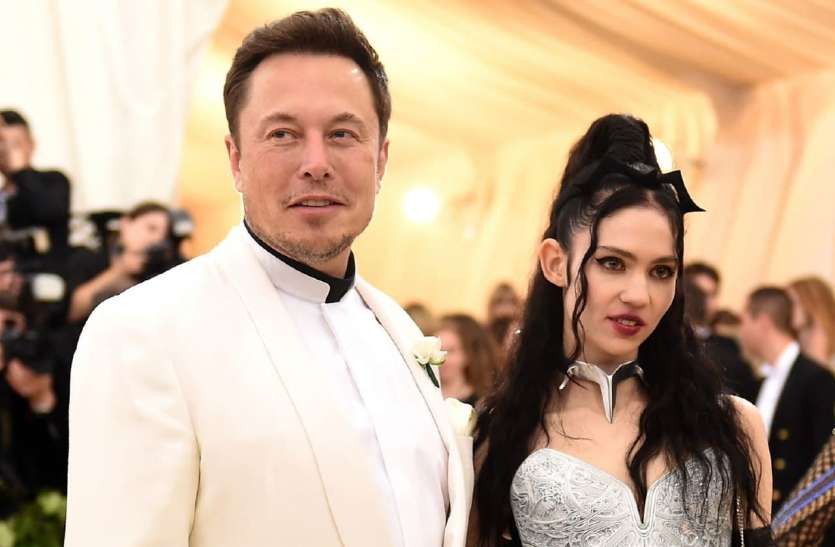 Elon Musk Ex Girlfriend - Elon Musk's girlfriend and Canadian musician Grimes - · elon musk