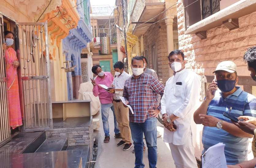 क्वारेंटाइन किए गए लोगों की व्यवस्थाओं का निरीक्षण किया क्वारेंटाइन किए गए लोगों की व्यवस्थाओं का निरीक्षण किया