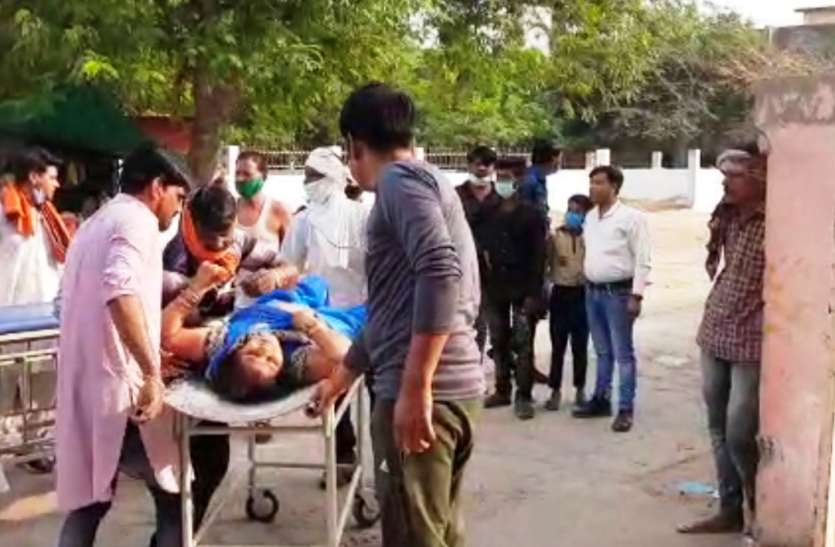 accident नवरात्र में बेहड़ वाली माता के मंदिर पर नेजा चढ़ाने जा रहे श्रद्धालुओं से भरी ट्रैक्टर ट्रॉली पलटी, तीन दर्जन घायल