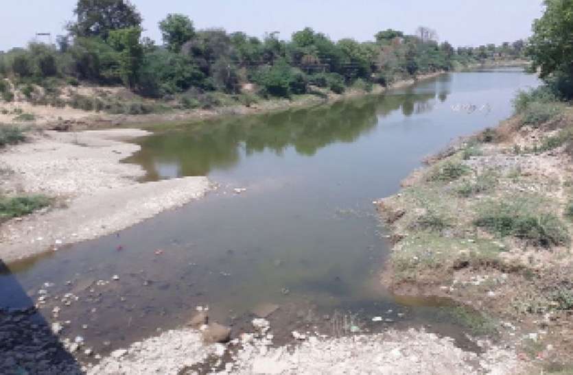 पढ़े क्यों सूख गई जीवनदायिनी मेज नदी पढ़े क्यों सूख गई जीवनदायिनी मेज नदी