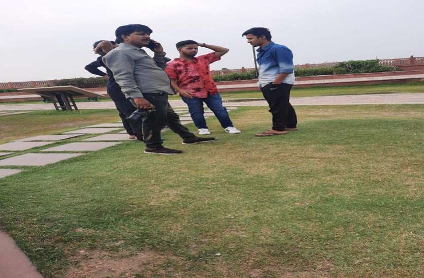 kota में Corfu, सेवन वण्डर खुला, पुलिस परेशान kota में कर्फ्यू, सेवन वण्डर खुला, पुलिस परेशान