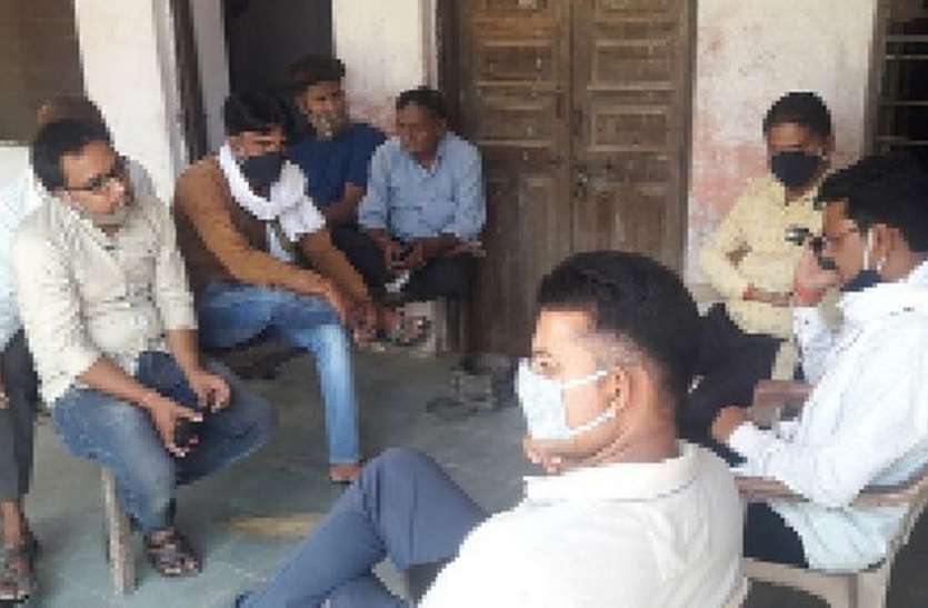 बिगड़ रही पेयजल व्यवस्था, पालिकाध्यक्ष ने किया निरीक्षण बिगड़ रही पेयजल व्यवस्था, पालिकाध्यक्ष ने किया निरीक्षण