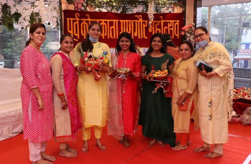 WEST BENGAL-कोविड के कारण संक्षिप्त रूप से मनाया गणगौर उत्सव WEST BENGAL-कोविड के कारण संक्षिप्त रूप से मनाया गणगौर उत्सव