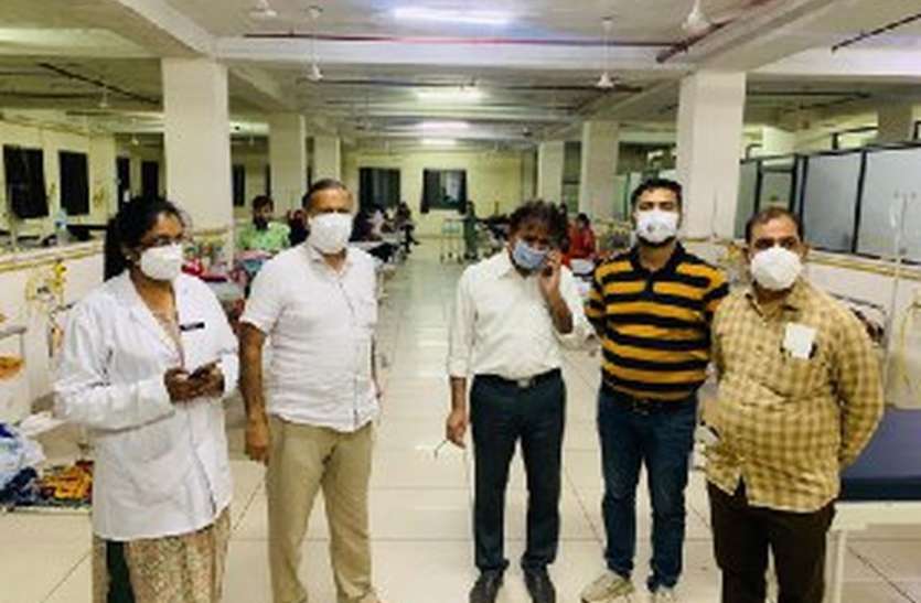 महामारी ने भर दिए सरकारी अस्पताल के पलंग महामारी ने भर दिए सरकारी अस्पताल के पलंग