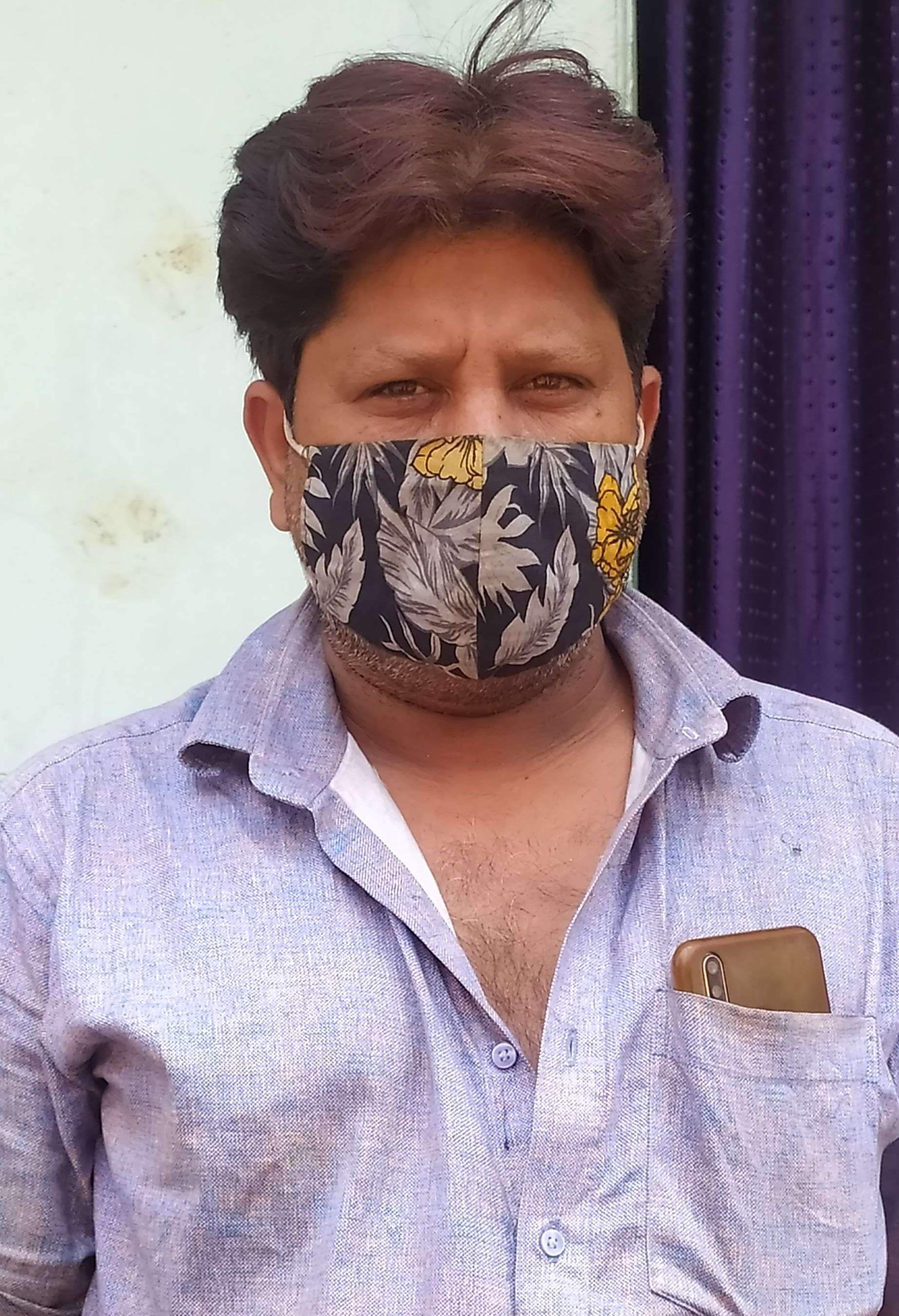 COVID 19 IN SURAT : श्रमिक बस्तियों में पसरने लगा सन्नाटा, आधे से अधिक गए गांव, बचे हुए भी परेशान