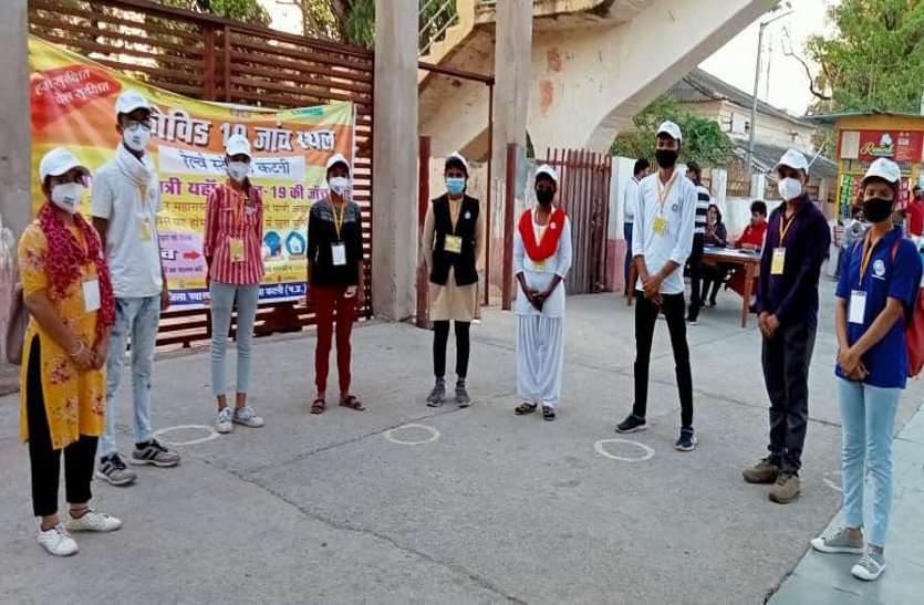 शक्तियां दिखा रहीं साहस: जान की परवाह किये बगैर लोगों को कोविड महामारी से बचाने कर रही जागरुक शक्तियां दिखा रहीं साहस: जान की परवाह किये बगैर लोगों को कोविड महामारी से बचाने कर रही जागरुक