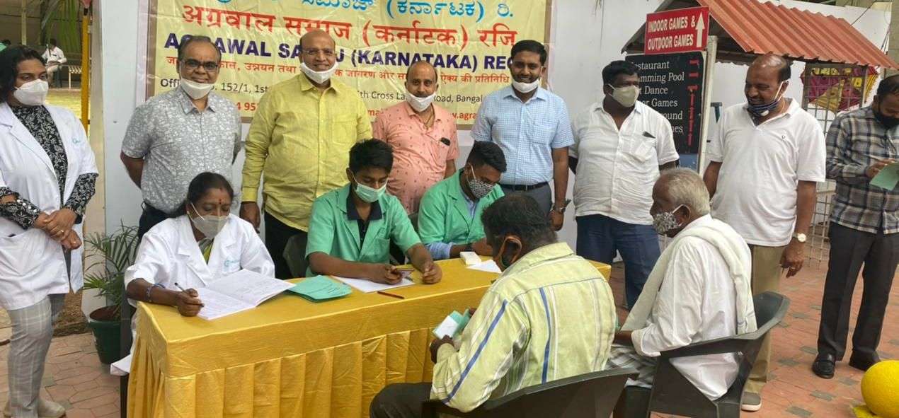 छह दिनों में 3925 को लगाए टीके