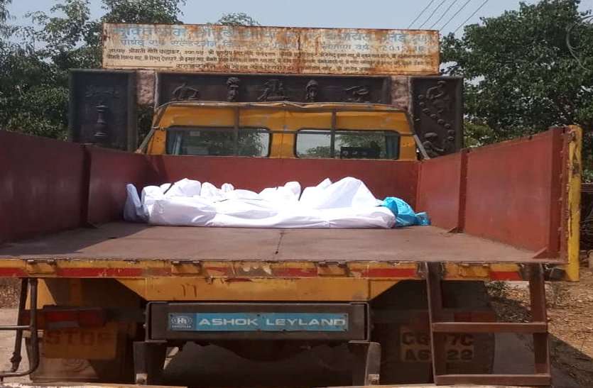 नहीं थम रहा कोरोना से मौत का सिलसिला, दुर्ग जिले में 24 घंटे में 23 मरीजों की मौत, 1955 नए संक्रमित मिले नहीं थम रहा कोरोना से मौत का सिलसिला, दुर्ग जिले में 24 घंटे में 23 मरीजों की मौत, 1955 नए संक्रमित मिले