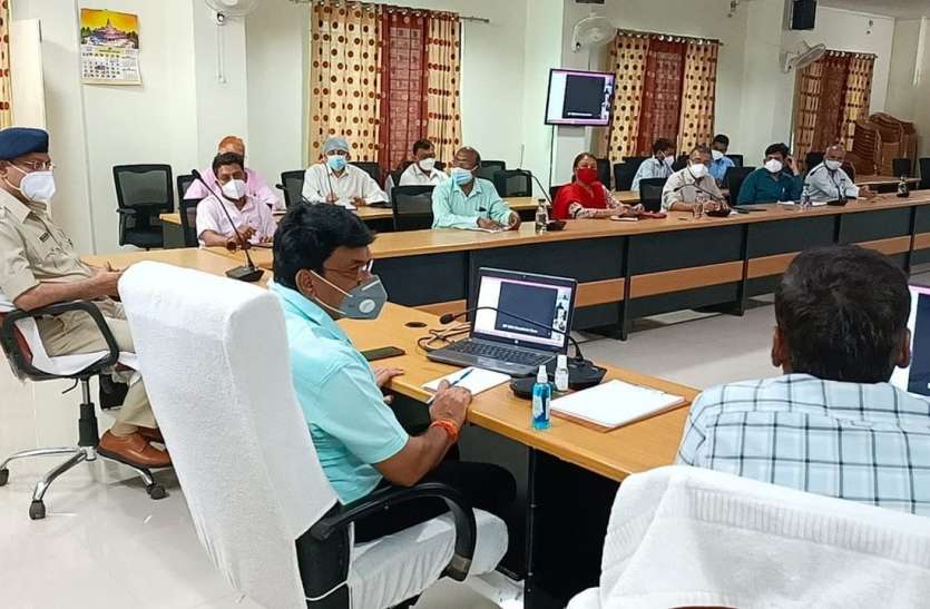 कोरोना गाइड लाइन तथा कर्फ्यू का सख्ती से कराएं पालन : मंत्री सिसौदिया कोरोना गाइड लाइन तथा कर्फ्यू का सख्ती से कराएं पालन : मंत्री सिसौदिया