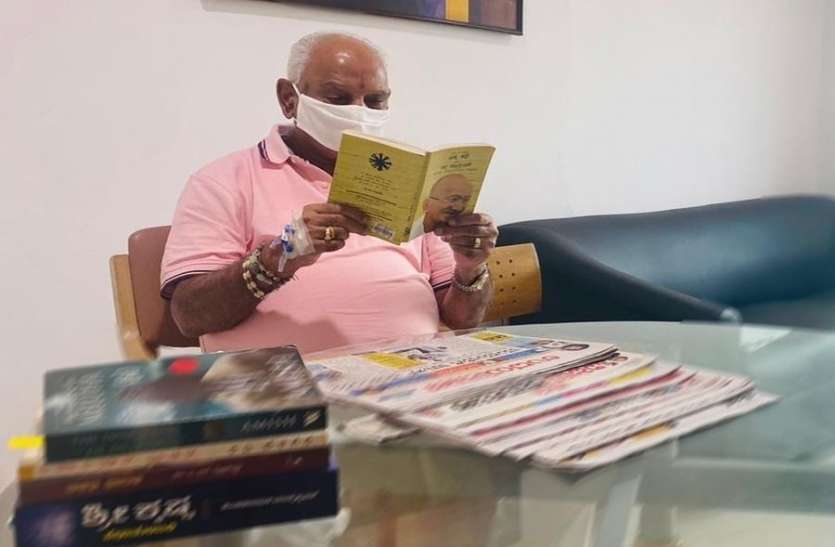bs_yediyurappa.jpg अस्पताल में ऐसे समय बिता रहे हैं मुख्यमंत्री