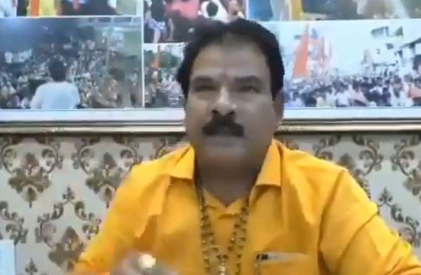 Shivsena MLA Sanjay Gaikwad शिवसेना विधायक का विवादित बयान, बोले- Corona का वायरस मिलता तो देवेंद्र फडणवीस के मुंह में डाल देता