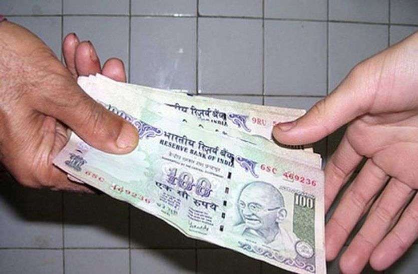 कोटा में 20 हजार की घूस लेते एएसआई गिरफ्तार कोटा में 20 हजार की घूस लेते एएसआई गिरफ्तार