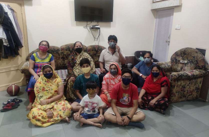 Gayatri Devi Home isolate on the advice of CM सीएम की सलाह पर गायत्री देवी होम आइसोलेट