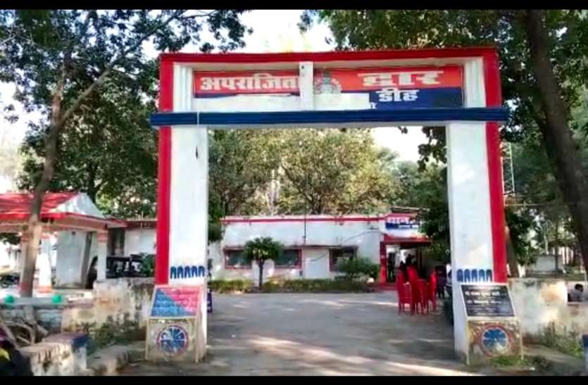 बैलेट पेपर का फोटो सोशल मीडिया पर हुआ वायरल,ग्रामीणों में भारी आक्रोश पुलिस से की शिकायत बैलेट पेपर का फोटो सोशल मीडिया पर हुआ वायरल,ग्रामीणों में भारी आक्रोश पुलिस से की शिकायत