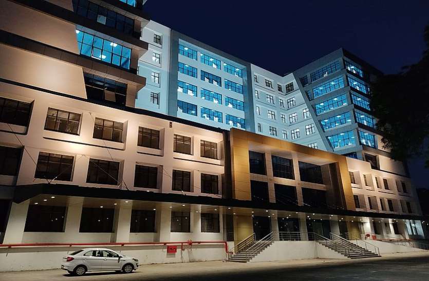 किडनी अस्पताल में असिस्टेंट आरएमओ के साथ हाथापाई, पुलिस बुलानी पड़ी किडनी अस्पताल में असिस्टेंट आरएमओ के साथ हाथापाई, पुलिस बुलानी पड़ी