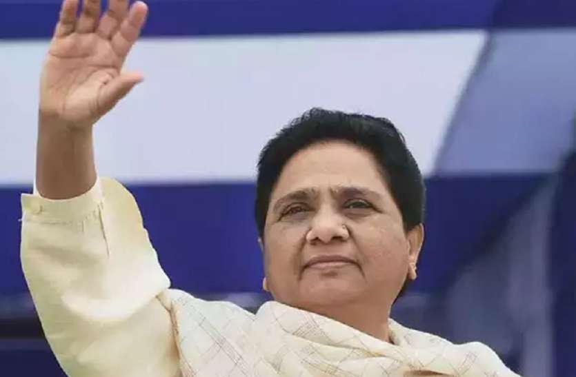 बहुजन समाज पार्टी सुप्रीमो मायावती कोरोना वैक्सीन व आक्सीजन को सरकार दे प्राथमिकता, जरूरत पड़े तो करे आयात : मायावती
