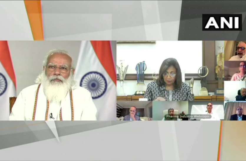 pm_modi_meeting_with_pharma_industry.jpg पीएम मोदी ने देश के टॉप फार्मा इंडस्ट्री लीडर्स के साथ मीटिंग की