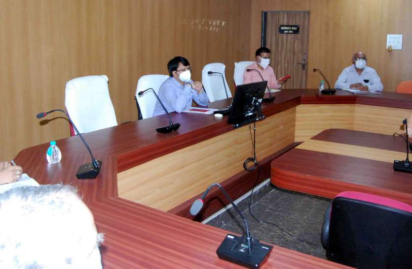 dsc_0215.jpg ऑक्सीजन सिलेंडर एवं रेमडेसिविर इंजेक्शन उपलब्ध कराए प्रशासन
