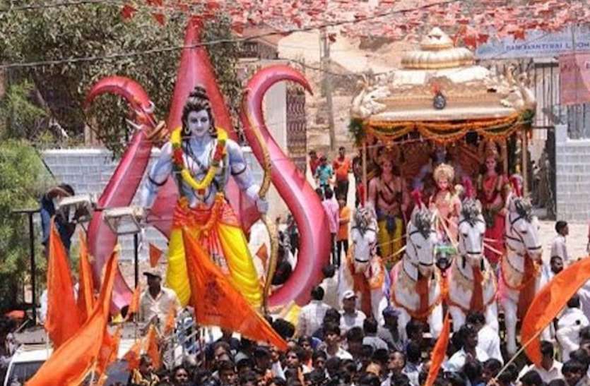 कोरोना संक्रमण के कारण रामनवमी का आयोजन स्थगित, नहीं सजेगी मर्यादा पुरुषोत्तम की झांकी, मंदिरों के कपाट बंद, भक्त घर से ही करें पूजा Ram Navami 2021: श्रीराम शोभयात्रा स्थगित, नहीं सजेगी मर्यादा पुरुषोत्तम की झांकी, मंदिरों के कपाट बंद, भक्त घर से ही करें पूजा