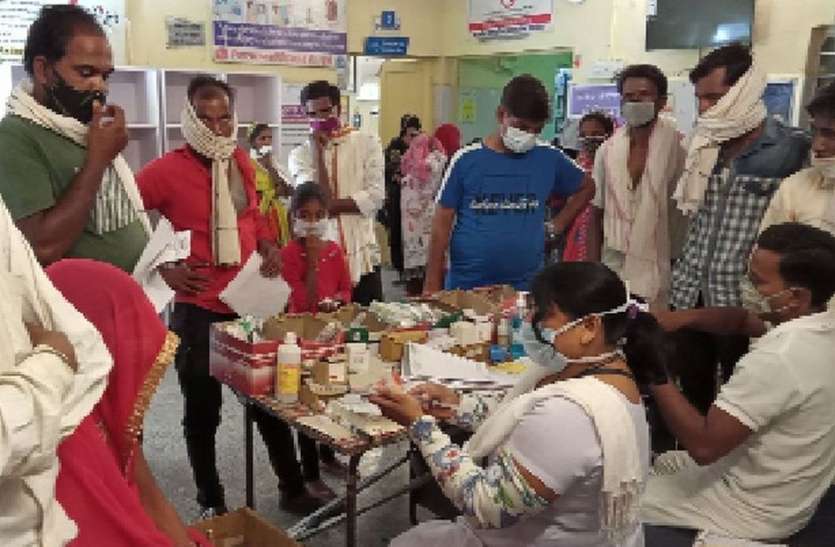 यहां इतने रोगी बढ़े कि अस्पताल में जगह नहीं यहां इतने रोगी बढ़े कि अस्पताल में जगह नहीं