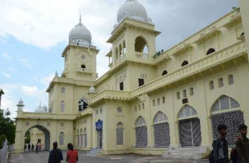 lucknow university exam Lucknow University: एक लाख से ज्यादा छात्र बगैर परीक्षा के ही होंगे प्रोन्नत, चल रही ये तैयारी