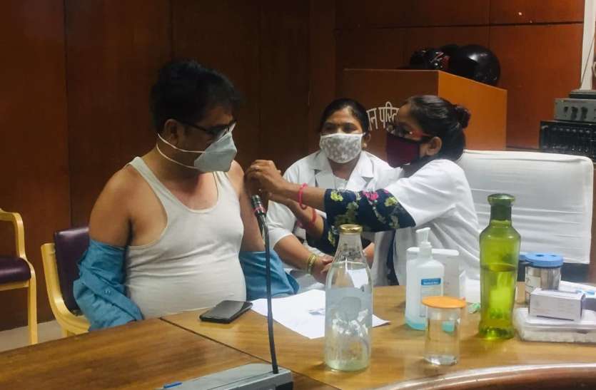 151 कर्मियों ने लगवाई वैक्सीन 151 कर्मियों ने लगवाई वैक्सीन
