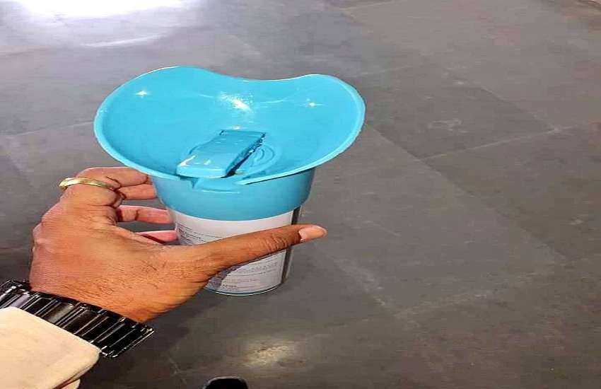 देश के स्मार्ट गांव पुंसरी की स्मार्ट पहल: अस्पताल में उपलब्ध कराई एक लीटर की ऑक्सीजन बोतल